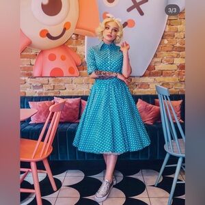 EUC British Retro "Way Out West" Aqua Polka Dot 50s Swing Dress UK10/US6